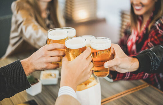 飲み放題プランもございます | 世界の味を岡山で楽しめるクラフトビールと炭火焼居酒屋 麦酒商店